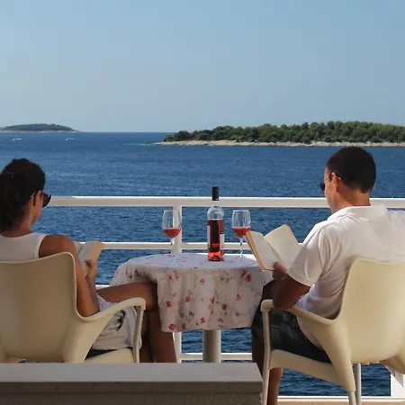 Simpatia Apartman *