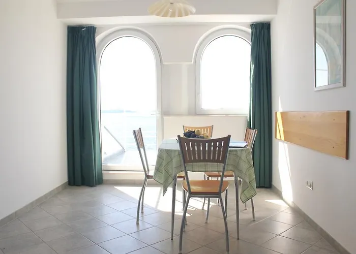 Simpatia Apartment Primosten